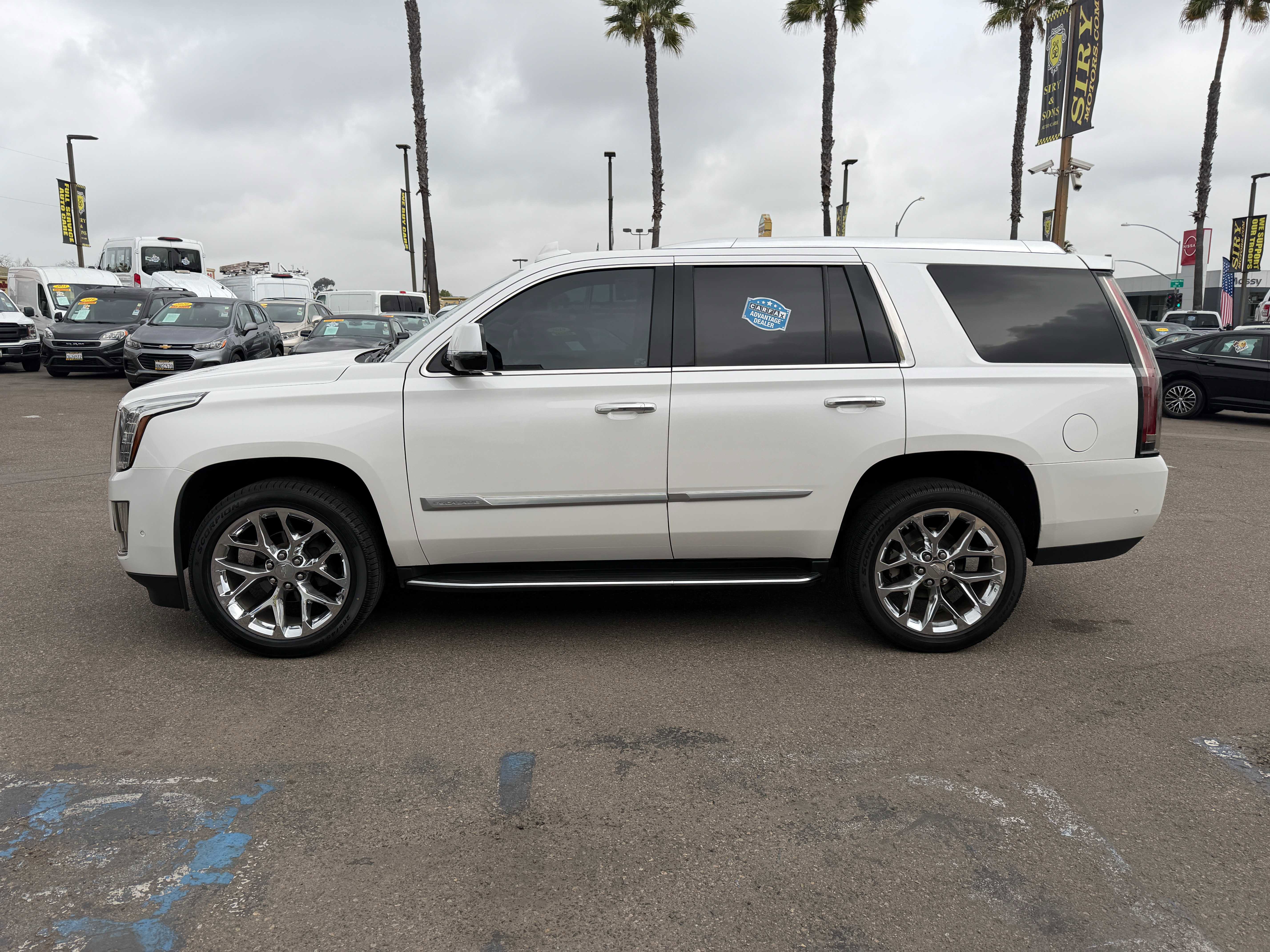Used 2020 Cadillac Escalade Luxury image 6
