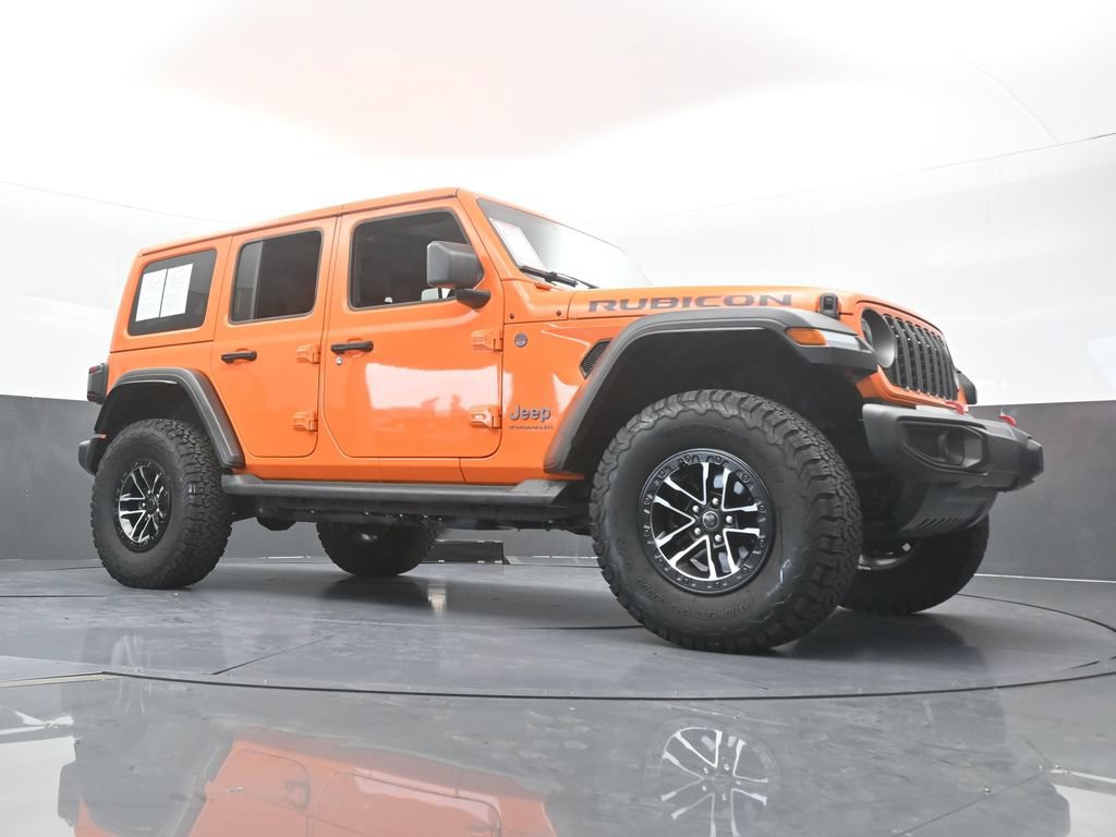 Used 2025 Jeep Wrangler Unlimited Rubicon w/ XTREMEE 35" Tire Package AWD/4WD image 62