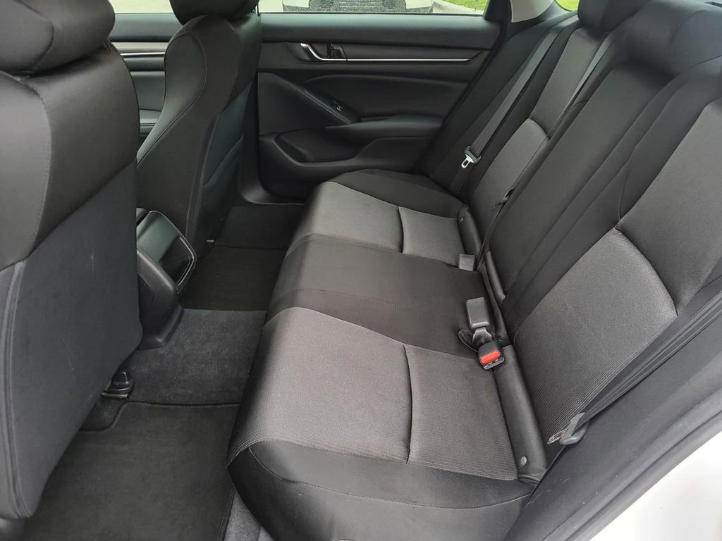 Used 2021 Honda Accord Hybrid image 11