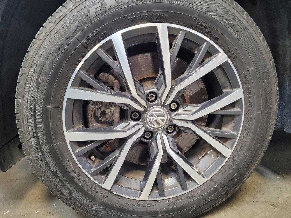 Used 2019 Volkswagen Tiguan SE image 31