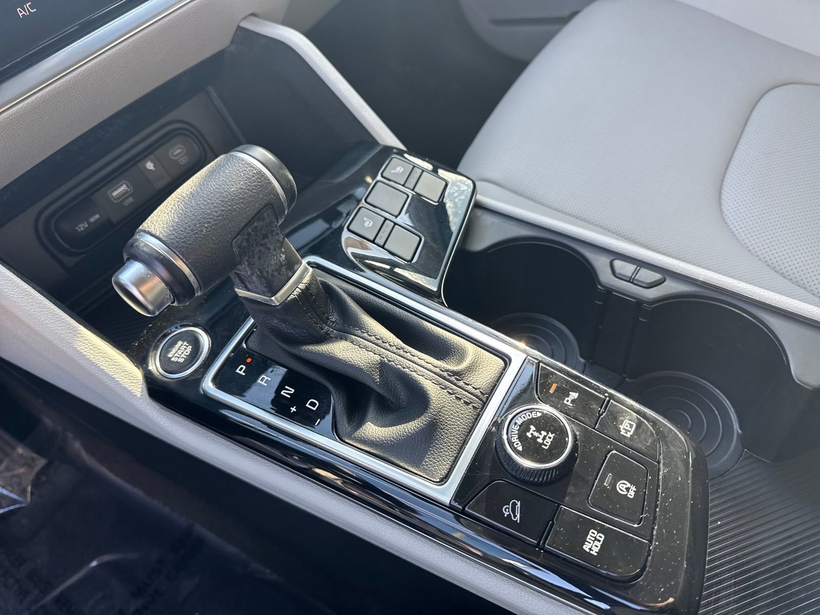 Used 2024 Kia Sportage EX image 22