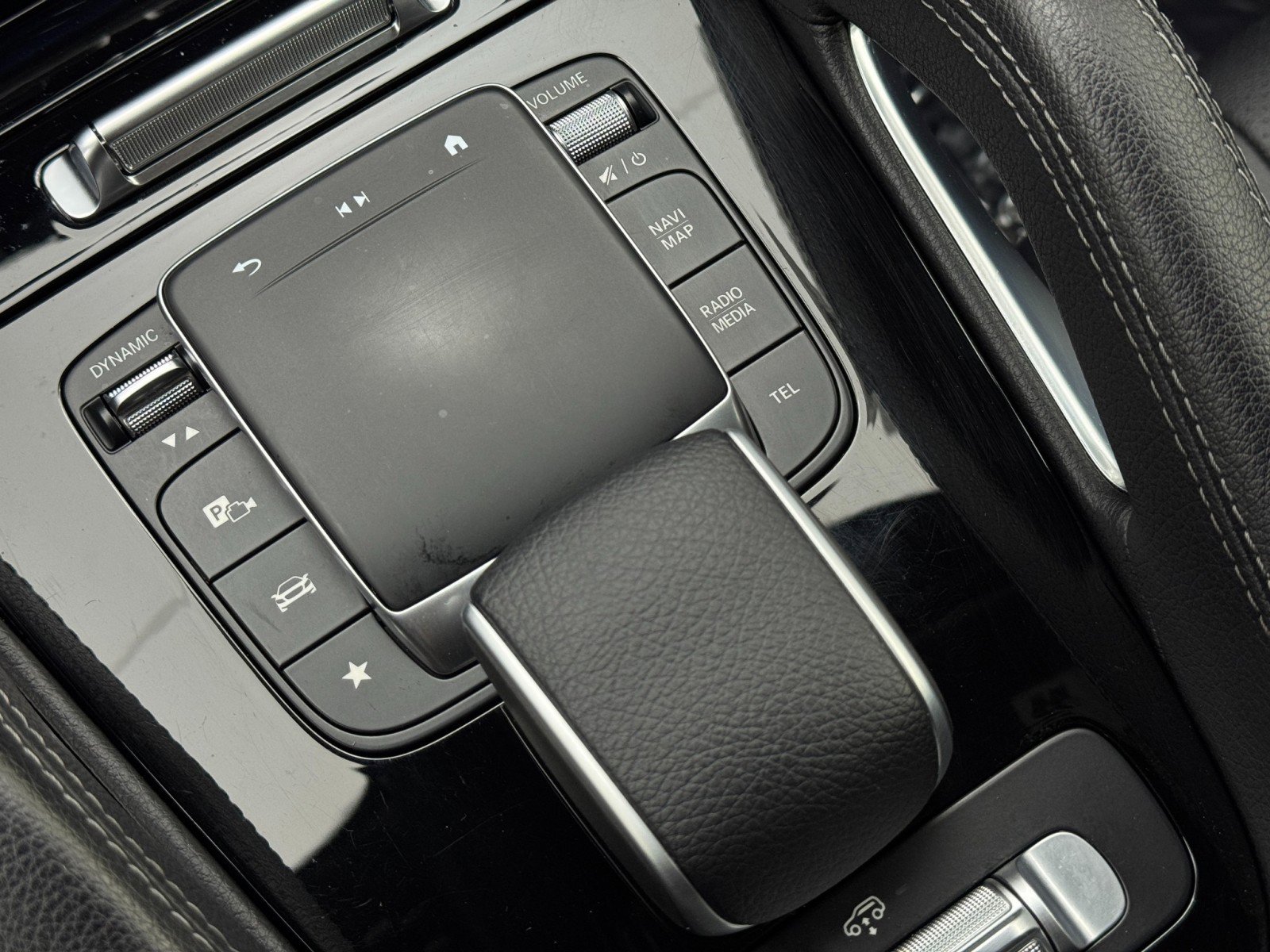Used 2024 Mercedes-Benz GLS 450 4MATIC image 41