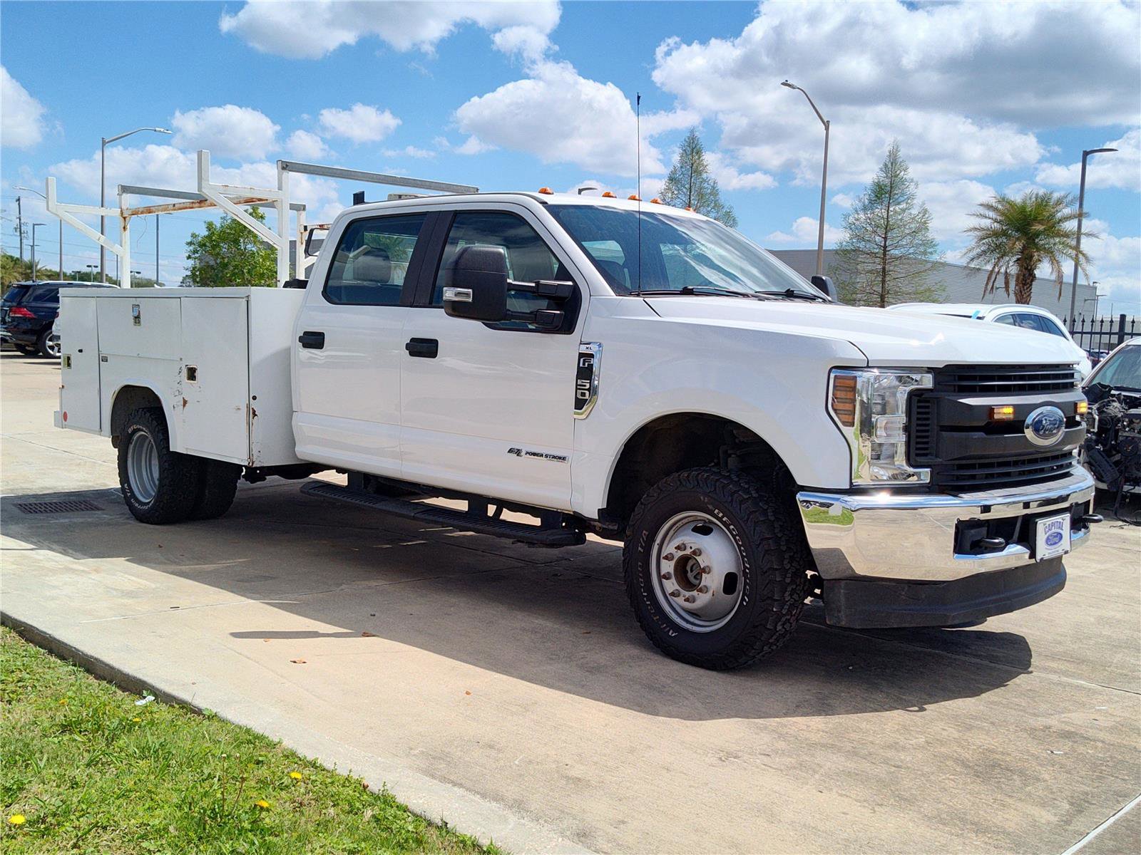 Used 2019 Ford F350 XL w/ Power Equipment Group image 8