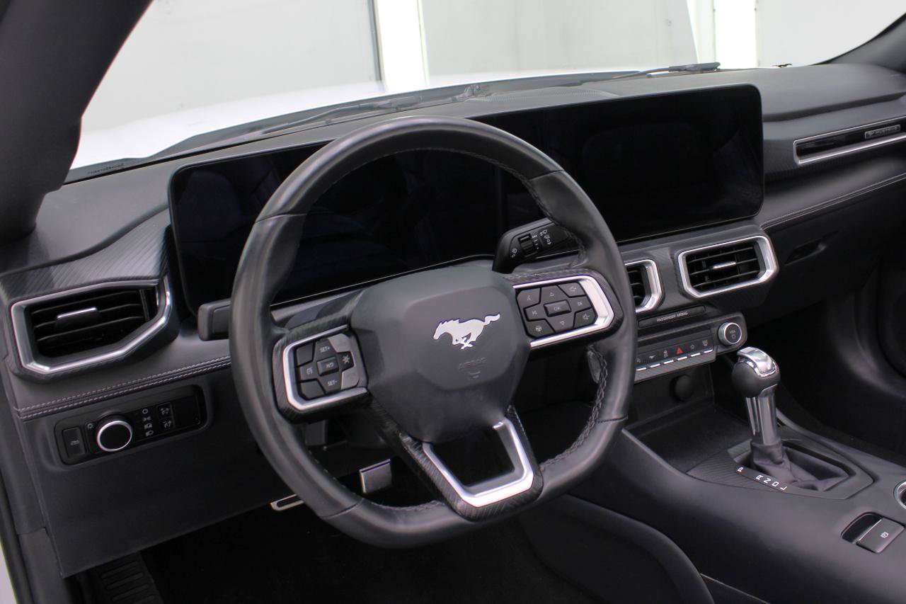Used 2025 Ford Mustang Premium RWD image 40