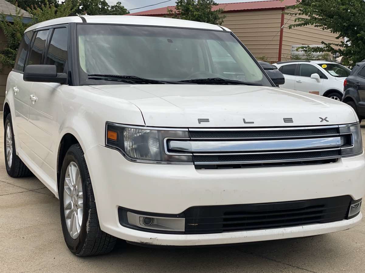 Used 2014 Ford Flex SEL FWD image 4