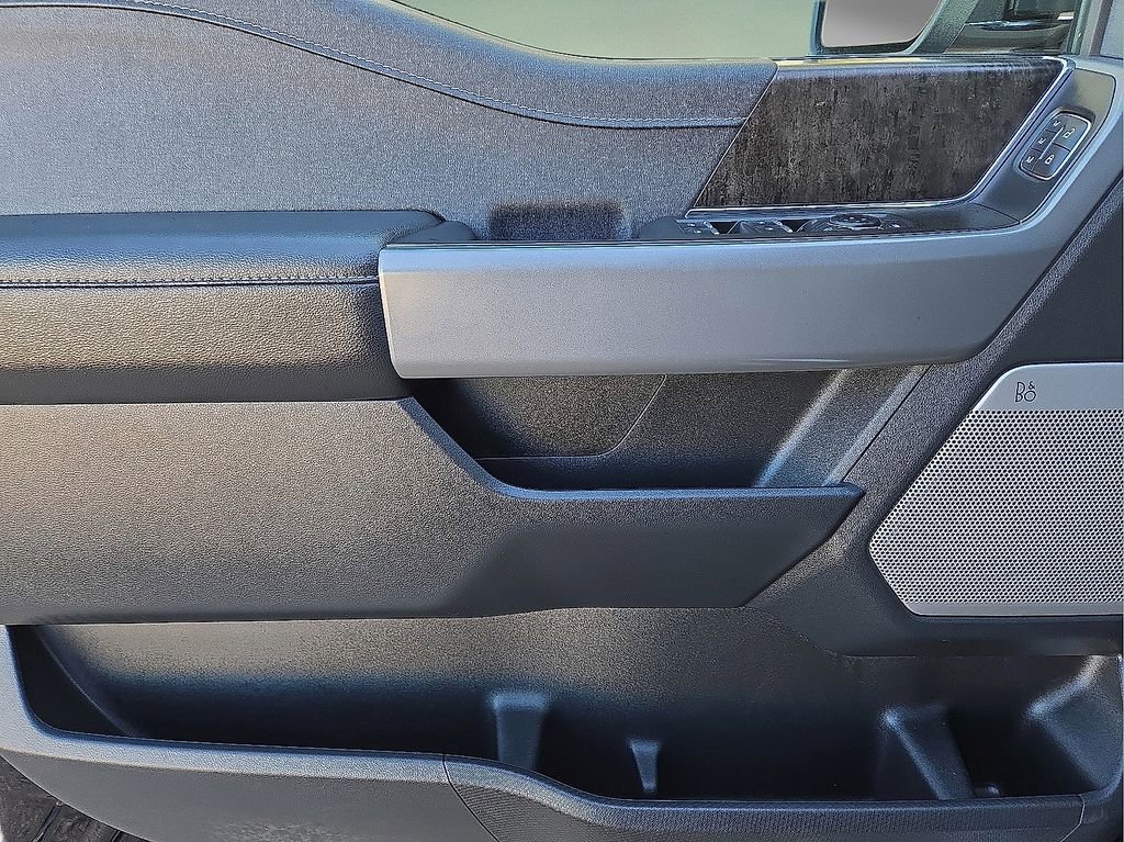 Used 2023 Ford F150 Lariat w/ Trailer Tow Package image 20