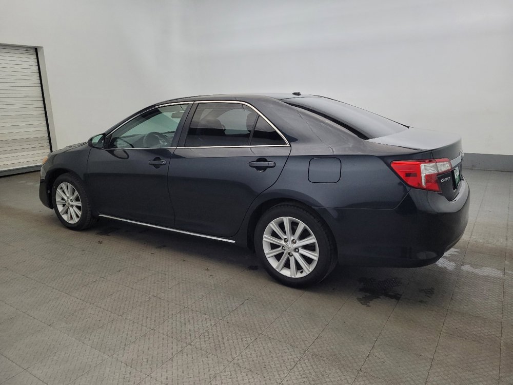 Used 2014 Toyota Camry XLE image 3