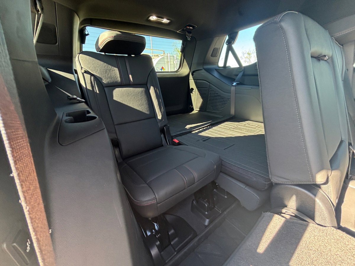 Used 2025 Chevrolet Tahoe RST w/ Comfort Package image 4