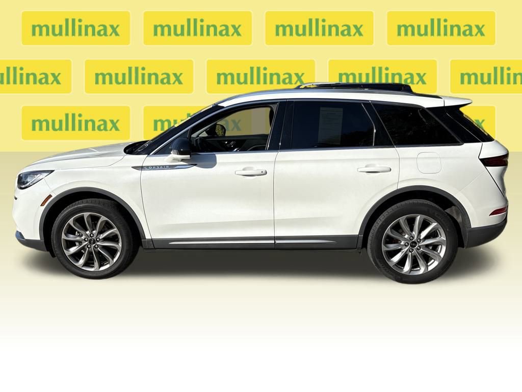 Used 2021 Lincoln Corsair AWD w/ Premium Package image 12