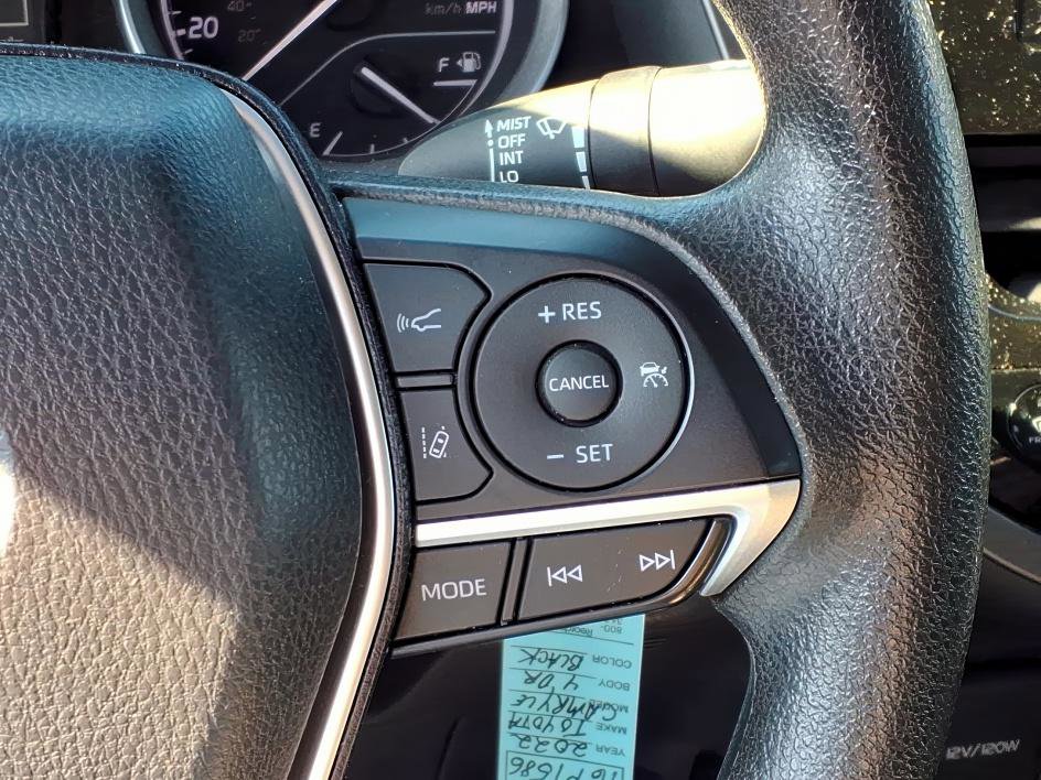 Used 2022 Toyota Camry LE image 23