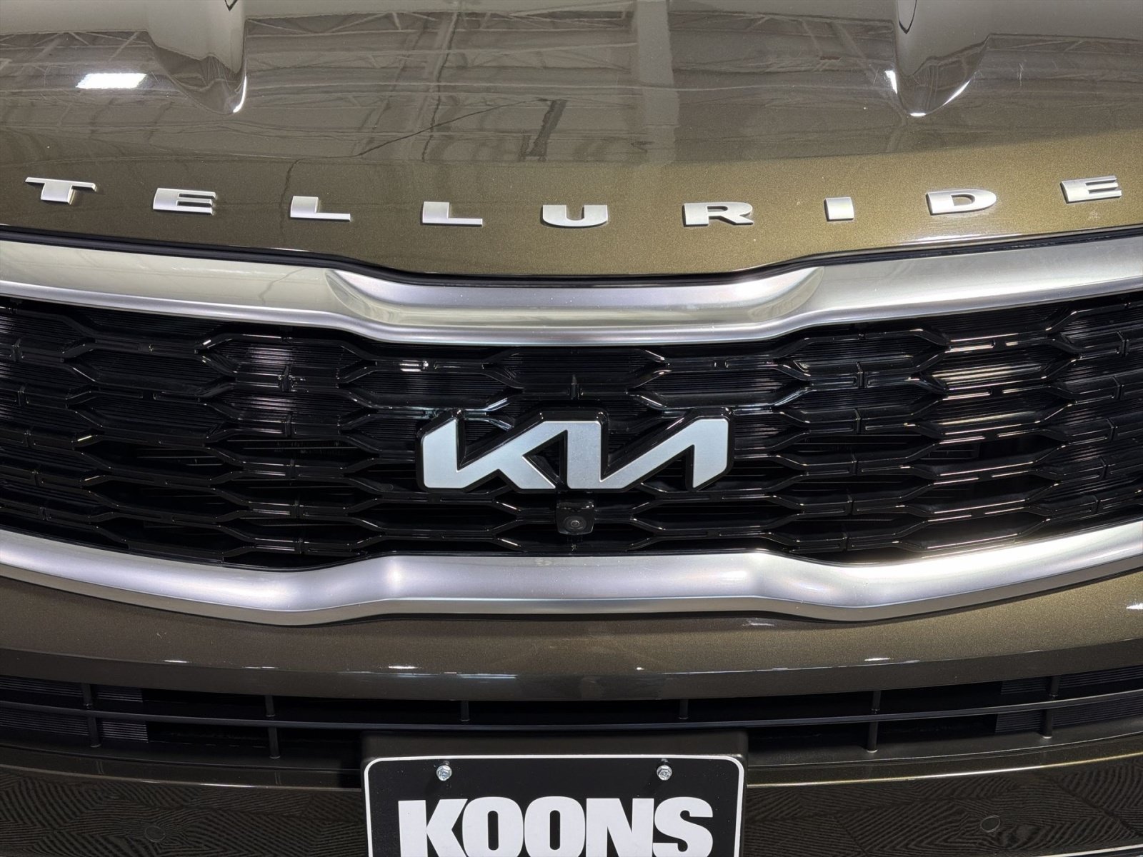 Used 2022 Kia Telluride SX w/ Towing Package FWD image 12