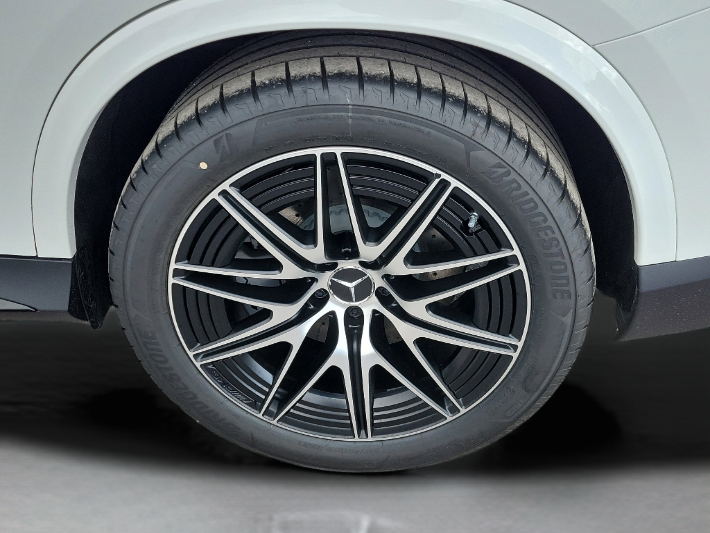New 2026 Mercedes-Benz GLC 43 AMG 4MATIC image 30