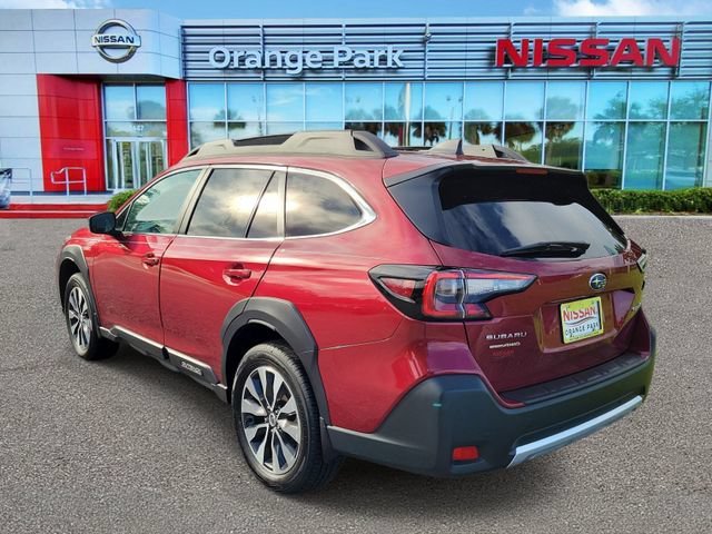 Used 2025 Subaru Outback Limited AWD/4WD image 3
