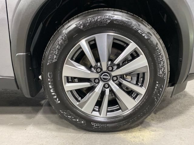 Certified 2025 Nissan Pathfinder SL AWD/4WD image 33