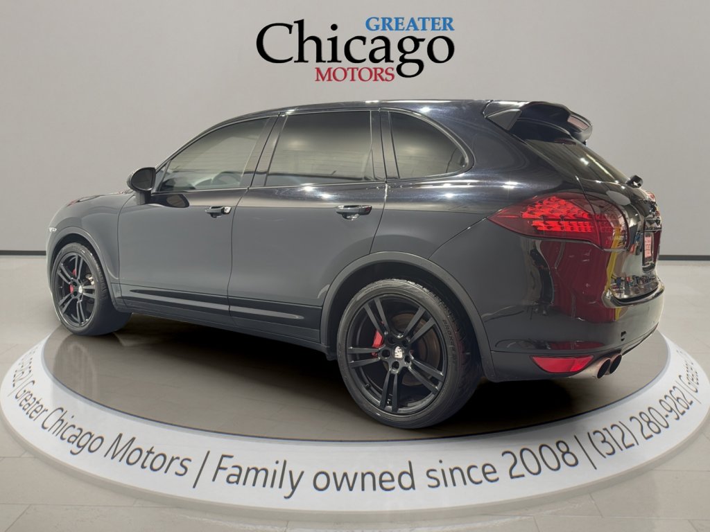 Used 2011 Porsche Cayenne Turbo image 9