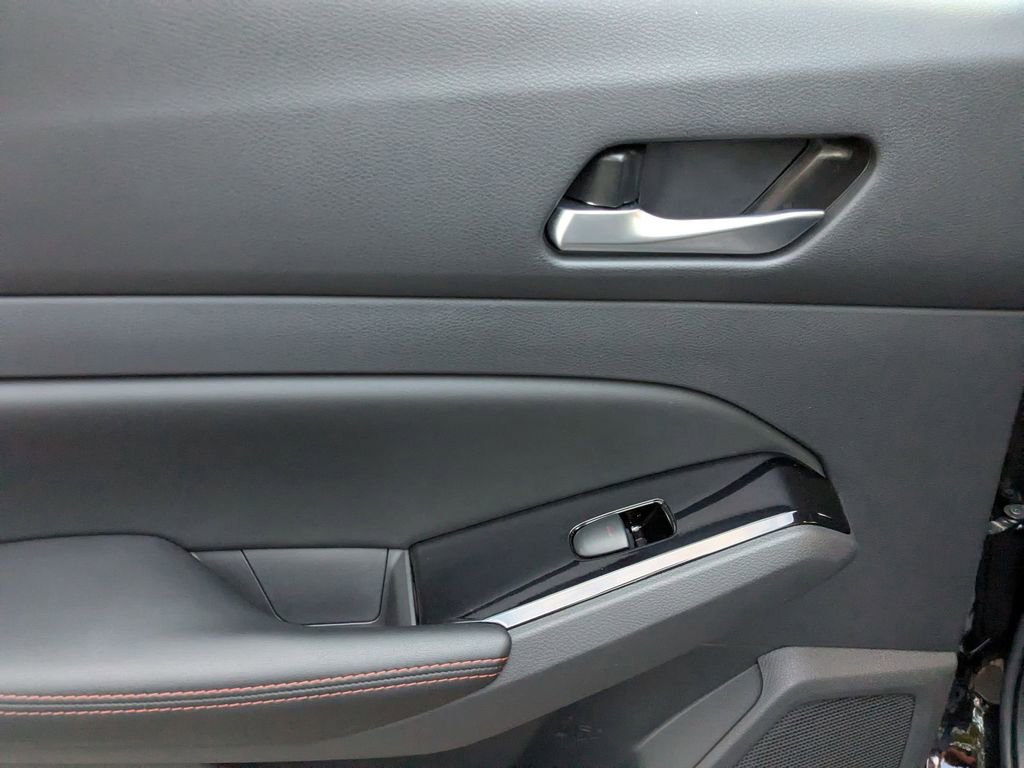 Used 2025 Nissan Altima 2.5 SR image 23