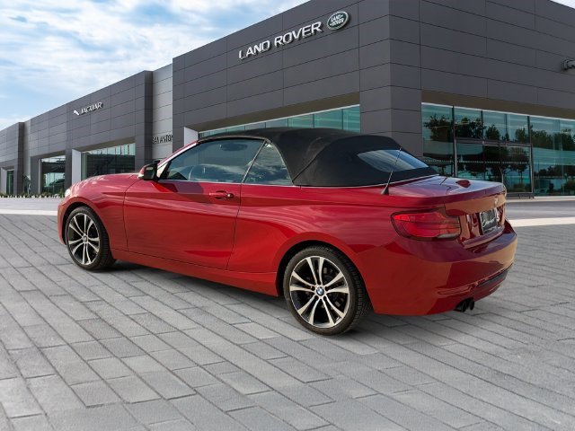 Used 2018 BMW 230i Convertible RWD image 3