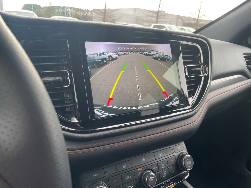 Used 2025 Dodge Durango GT w/ Blacktop Package image 17