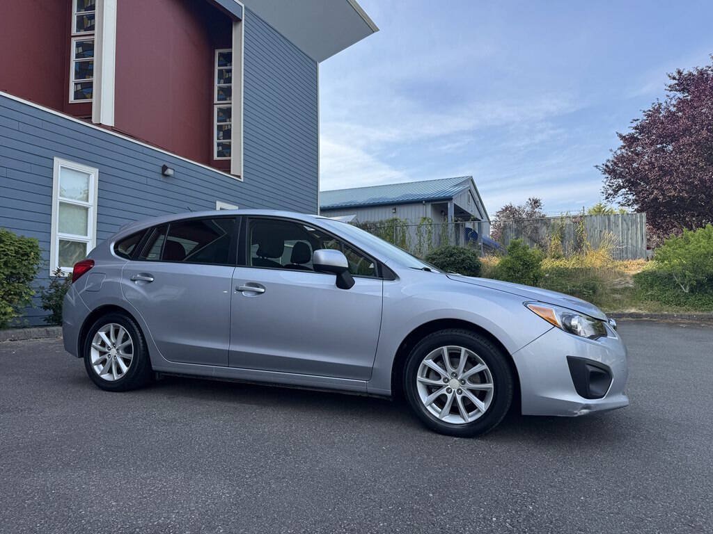 Used 2014 Subaru Impreza 2.0i Premium w/ All-Weather Package w/CVT AWD/4WD image 2