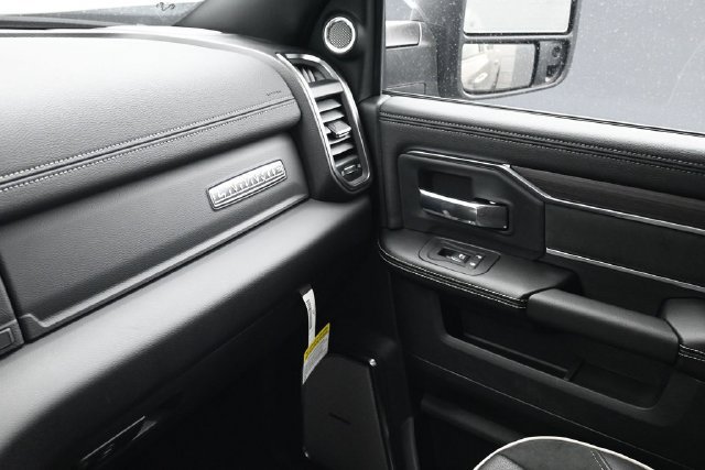 New 2027 RAM 2500 Laramie AWD/4WD image 11