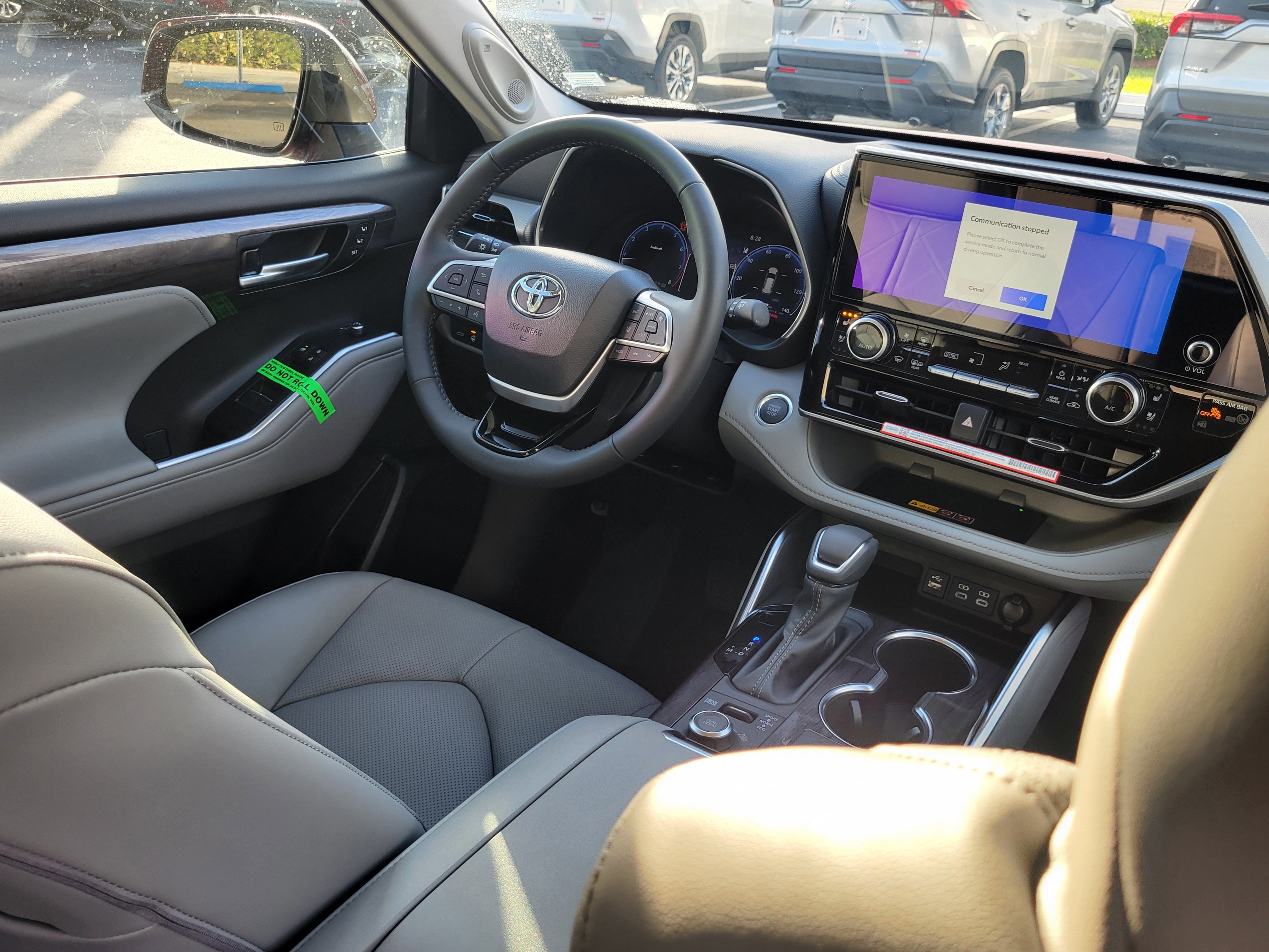 New 2026 Toyota Highlander Platinum AWD/4WD image 15