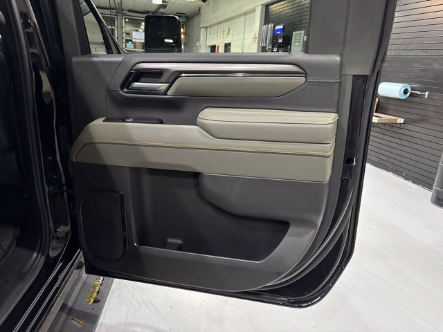 Used 2026 Chevrolet Silverado 2500 ZR2 AWD/4WD image 32