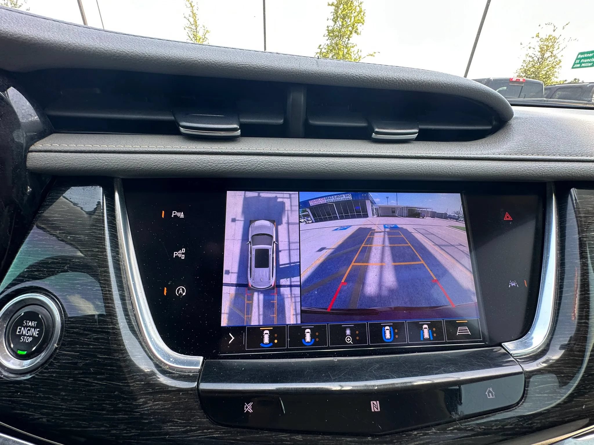 Used 2020 Cadillac XT6 Premium Luxury FWD image 27