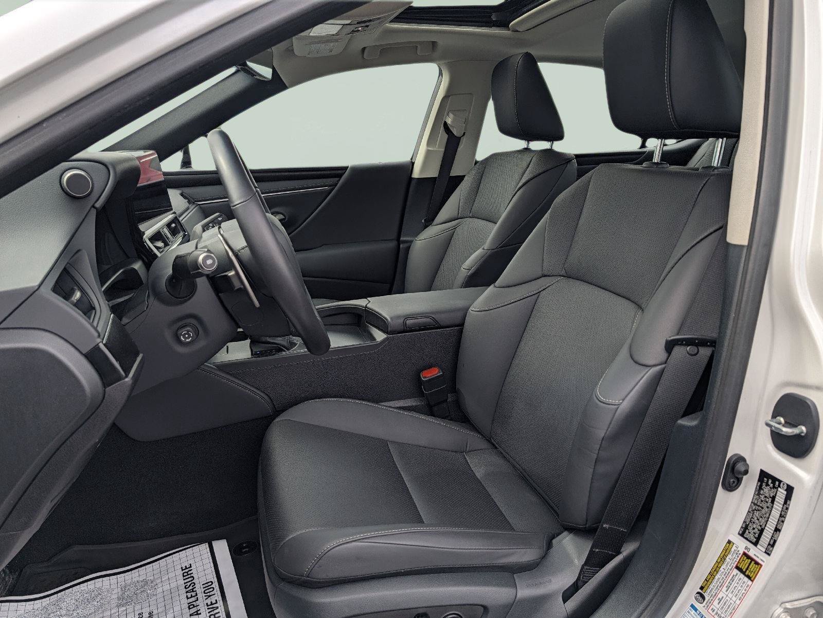 Certified 2024 Lexus ES 250 w/ Premium Package AWD/4WD image 10