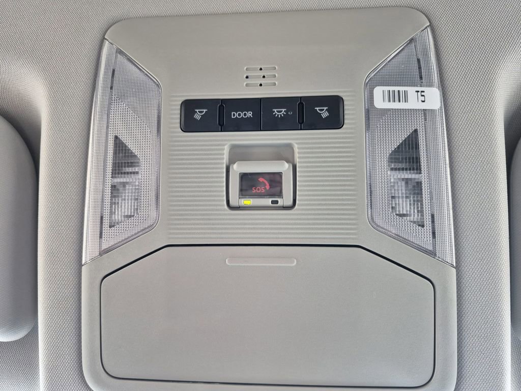 Used 2024 Toyota RAV4 LE image 23