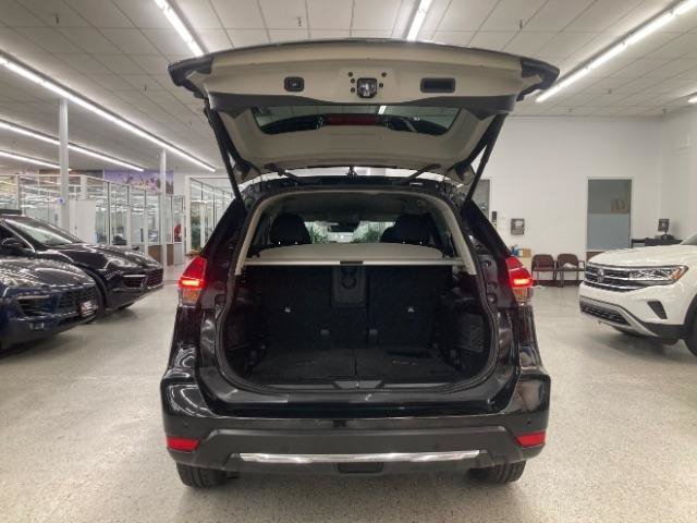 Used 2020 Nissan Rogue SV AWD/4WD image 32