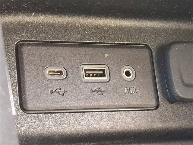 Used 2019 Chevrolet Equinox LT image 23