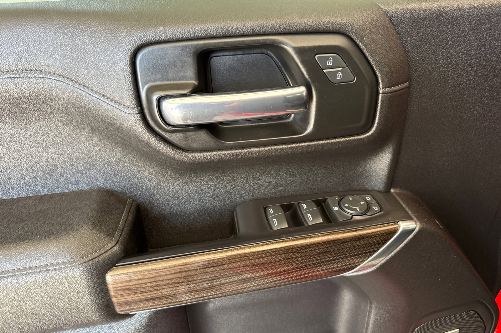 Used 2020 Chevrolet Silverado 1500 RST w/ All-Star Edition RWD image 10