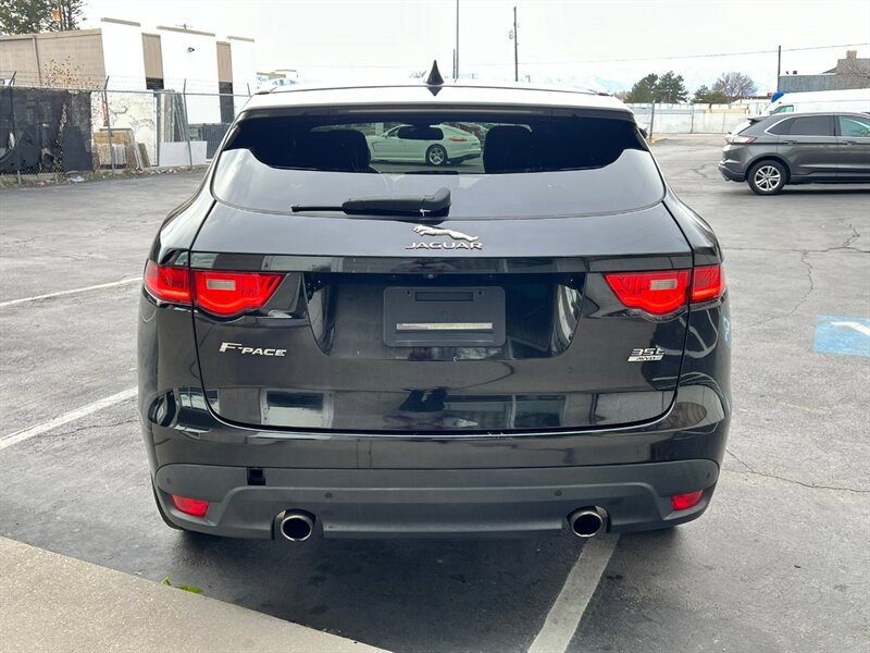 Used 2017 Jaguar F-PACE Prestige AWD/4WD image 6