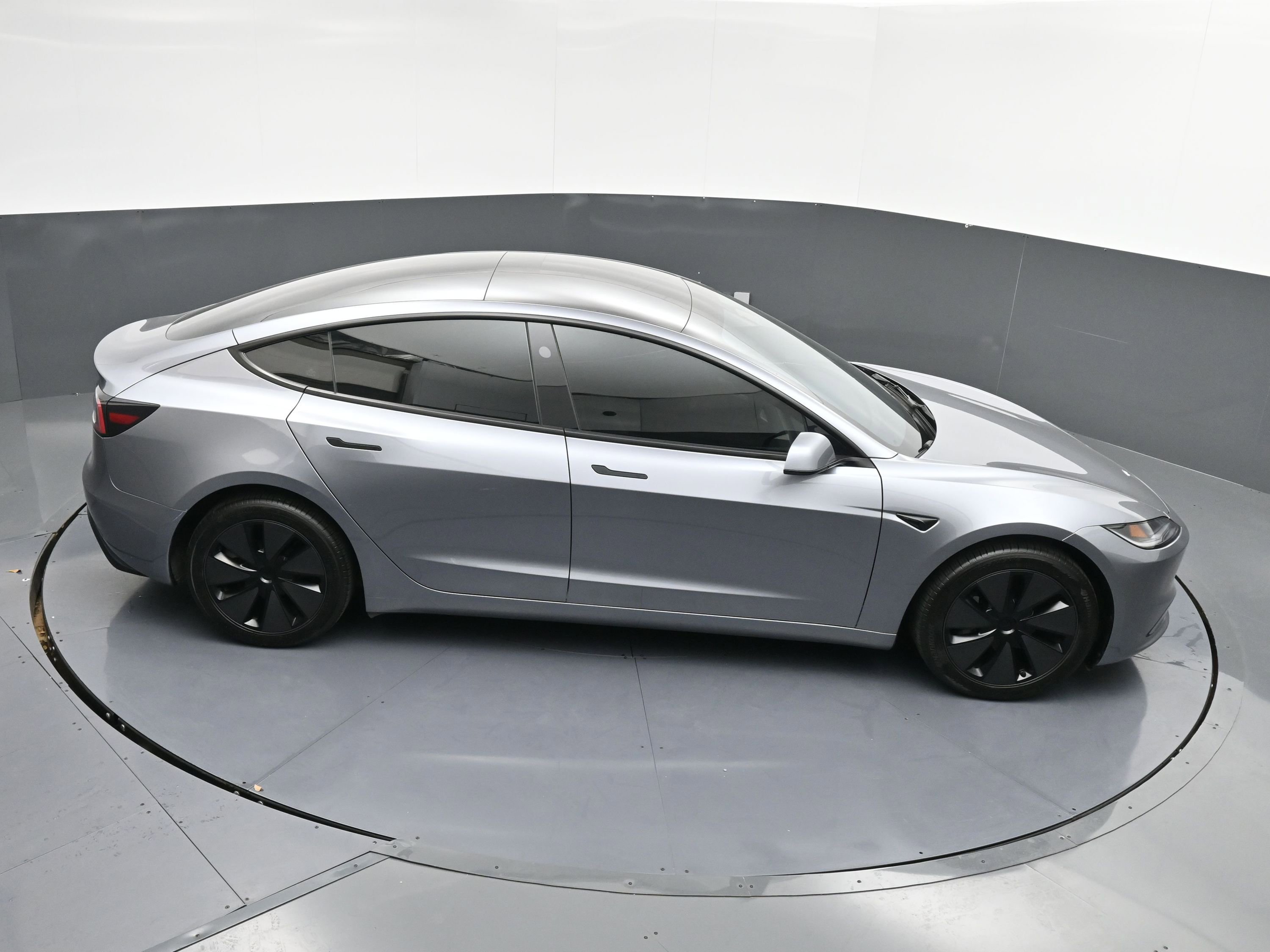 Used 2025 Tesla Model 3 Long Range image 40