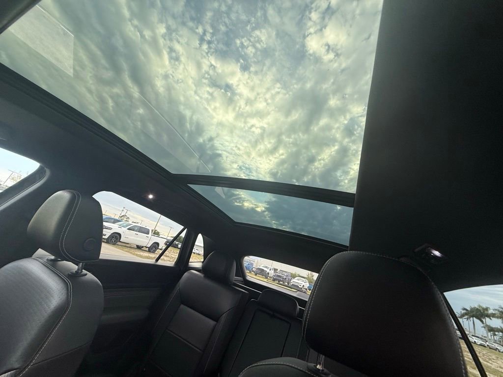 Used 2021 Volkswagen Atlas Cross Sport SE image 29