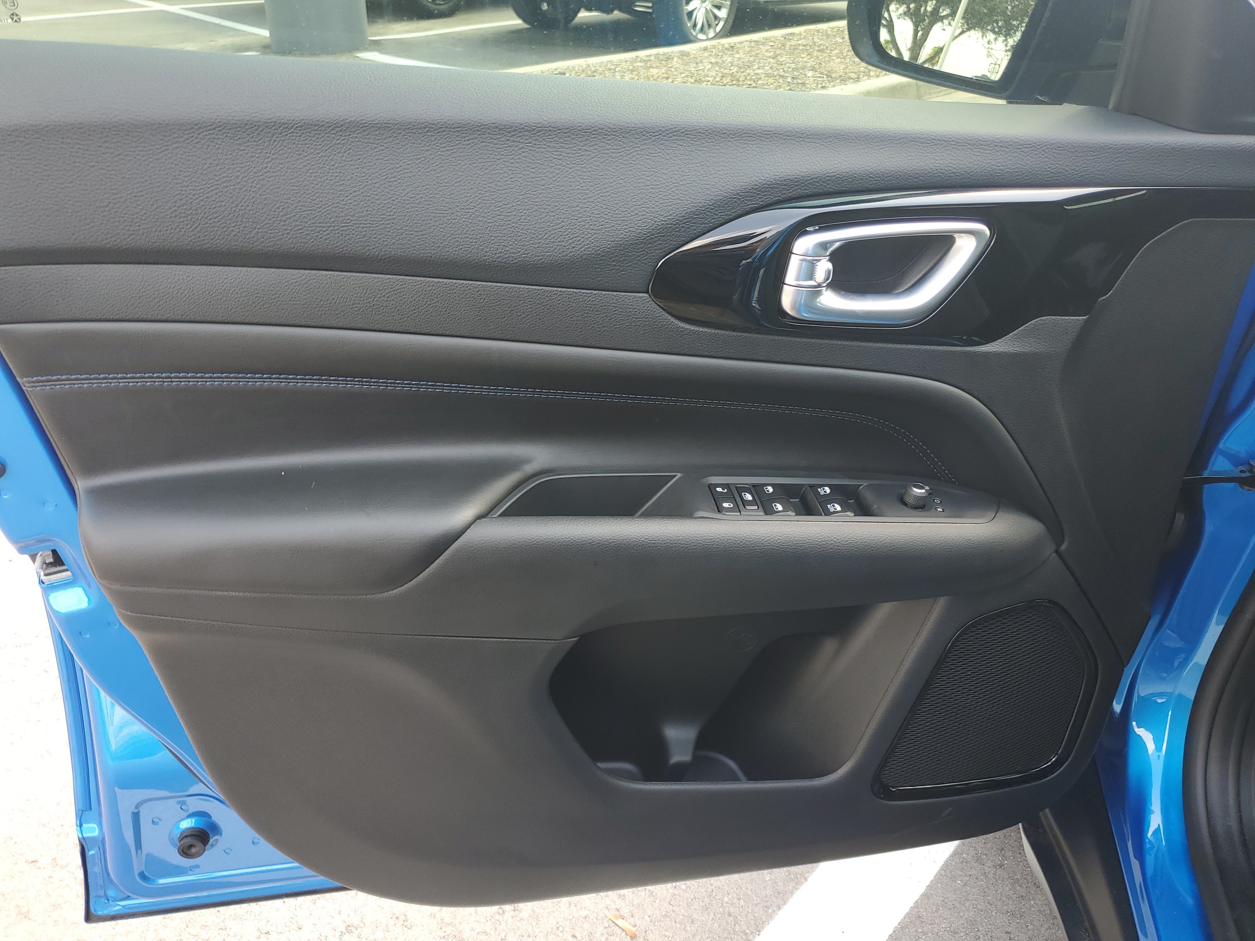 New 2026 Jeep Compass Latitude AWD/4WD image 10