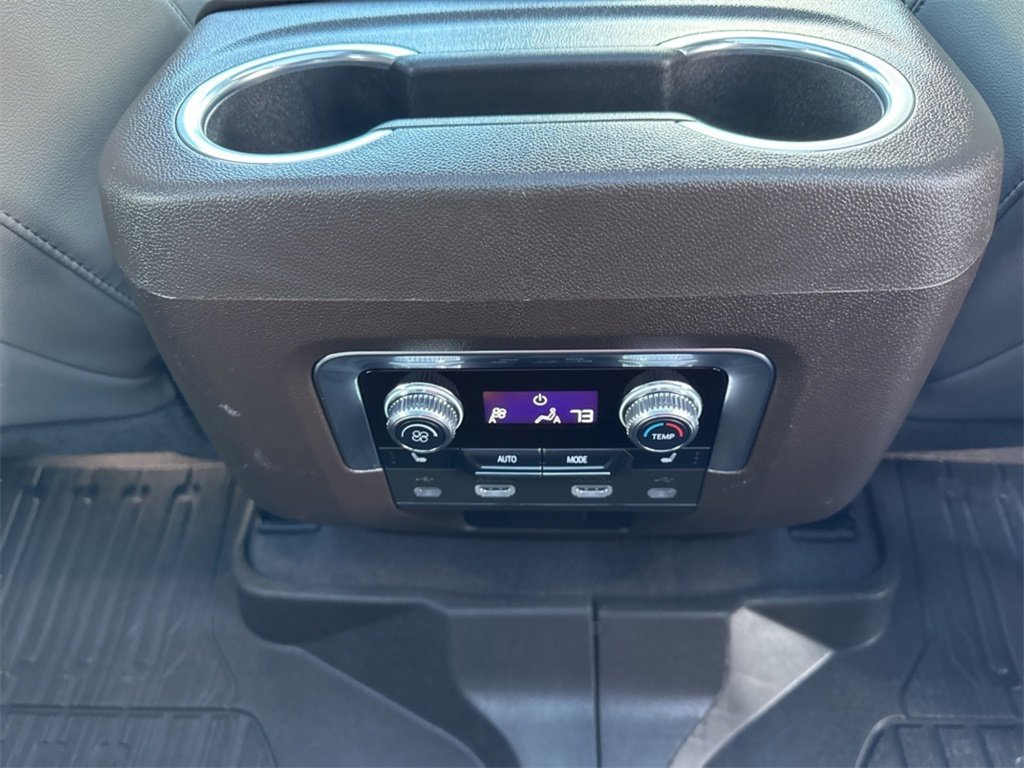 Used 2021 GMC Yukon SLT w/ SLT Luxury Plus Package image 39