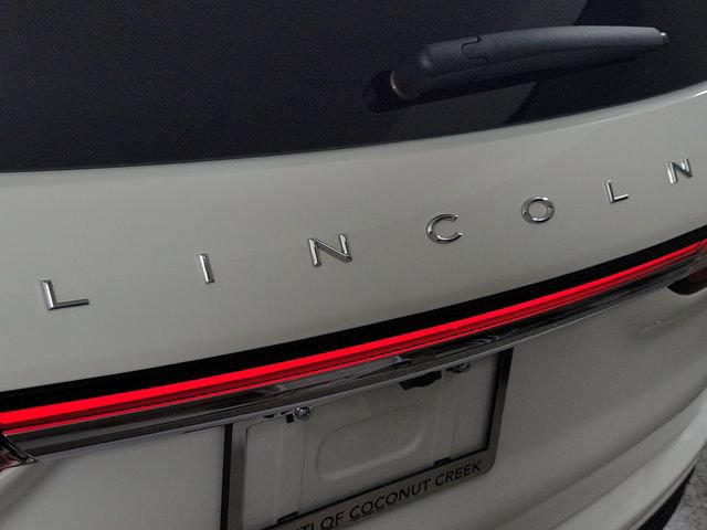 Used 2025 Lincoln Corsair Reserve FWD image 5