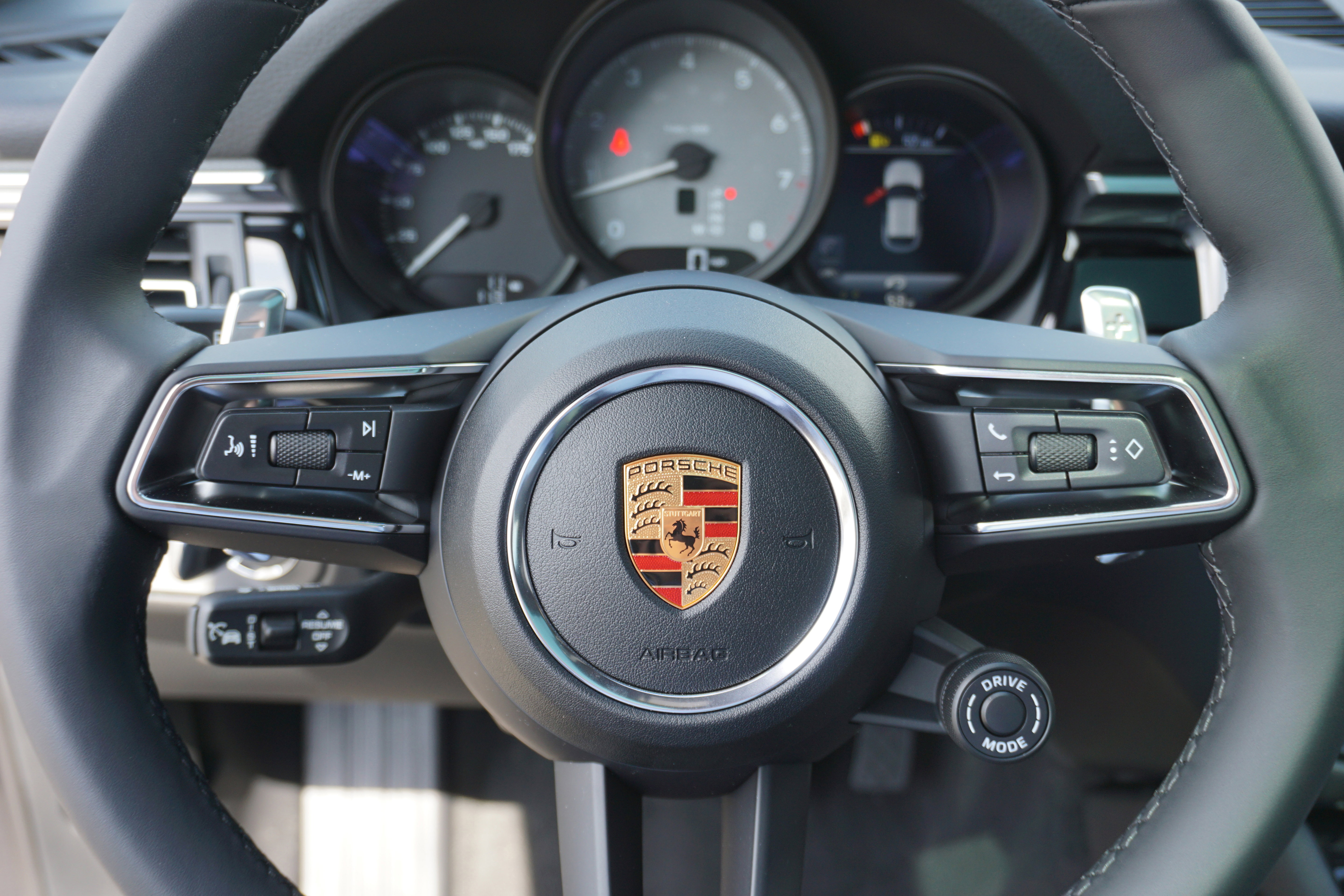 New 2026 Porsche Macan S image 16