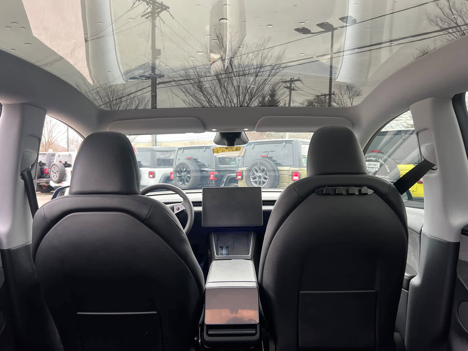 Used 2026 Tesla Model Y 2WD image 34