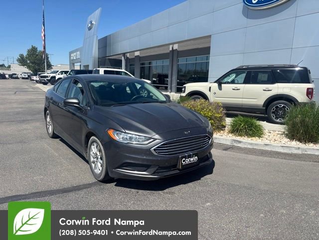 Used 2018 Ford Fusion S FWD image 3