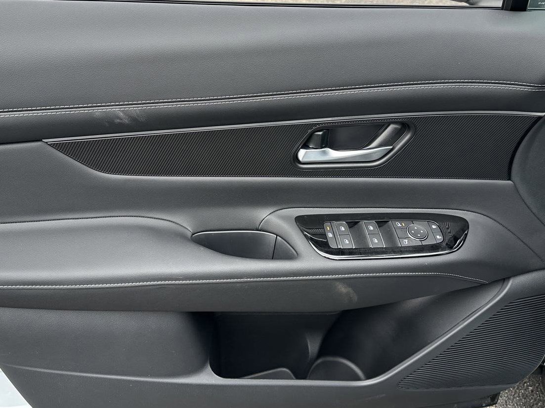 Used 2025 Nissan Murano SV image 23