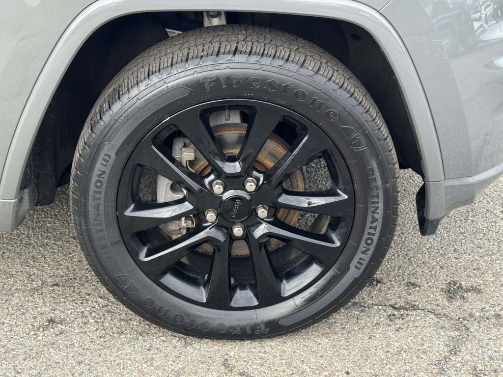 Used 2020 Jeep Grand Cherokee Altitude image 6