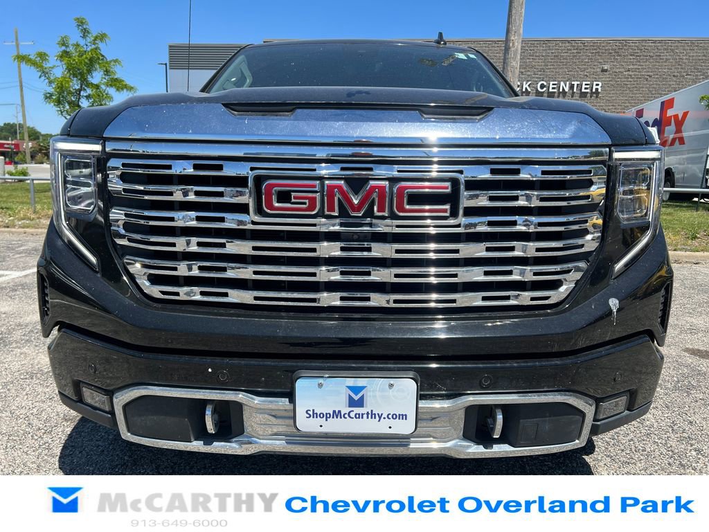 Used 2022 GMC Sierra 1500 Denali w/ Denali Reserve Package AWD/4WD image 8