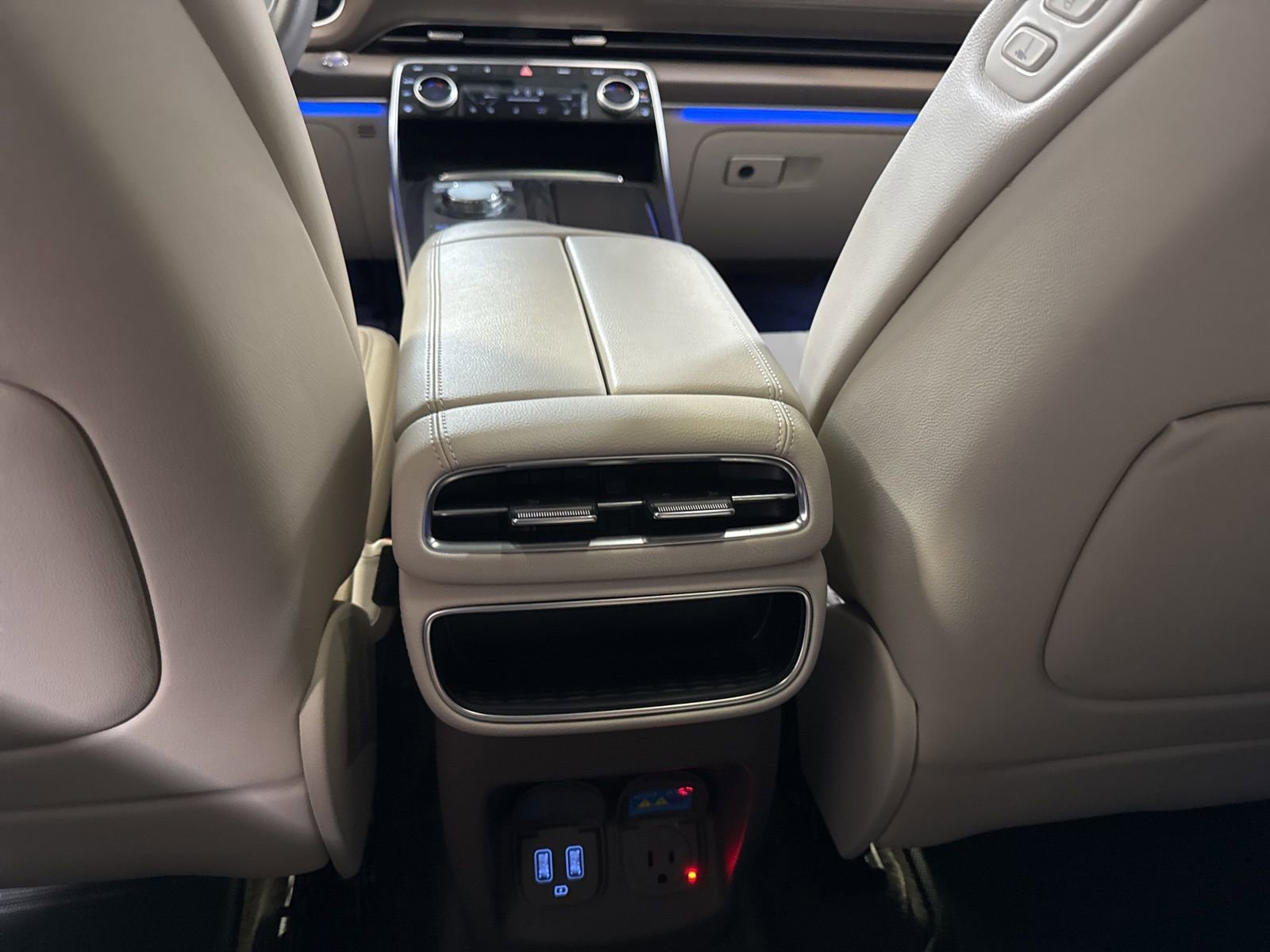 Used 2024 Genesis GV80 3.5T image 16