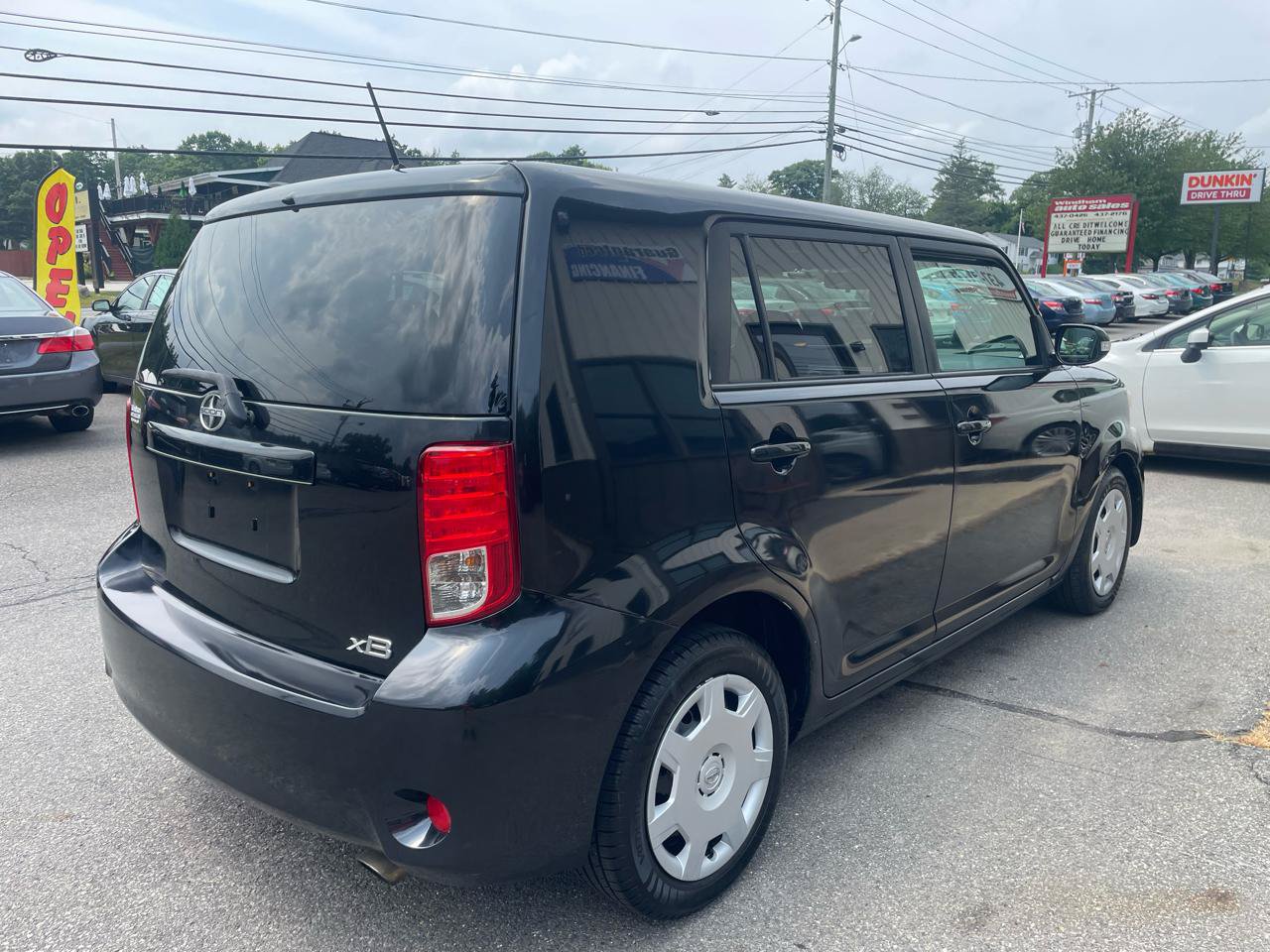 Used 2012 Scion xB FWD image 4