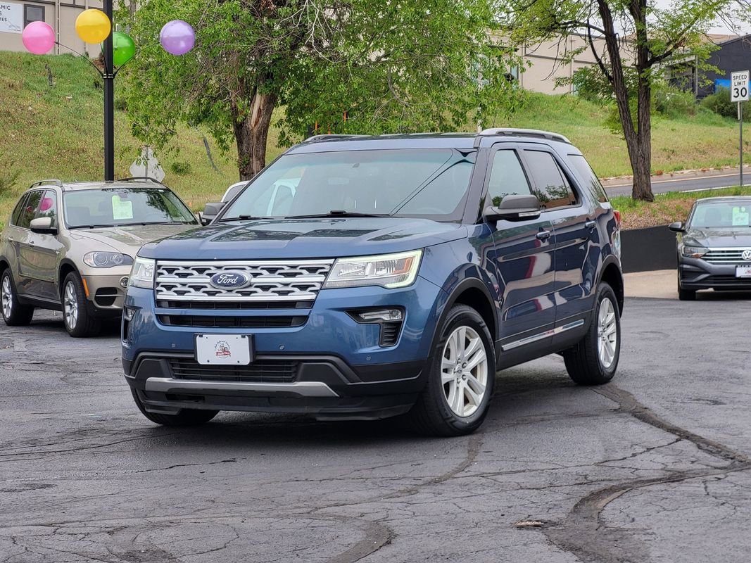 Used 2019 Ford Explorer XLT w/ Equipment Group 201A AWD/4WD image 1