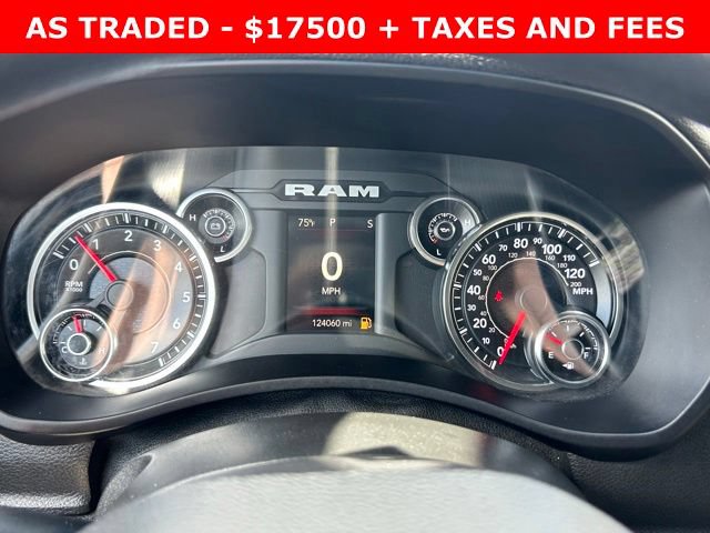 Used 2022 RAM 2500 Tradesman w/ Chrome Appearance Group RWD image 15