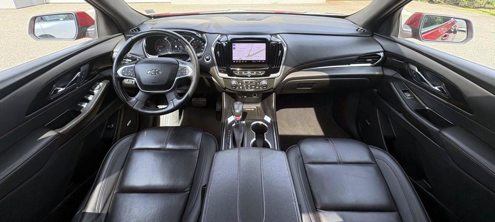 Used 2023 Chevrolet Traverse RS AWD/4WD image 19