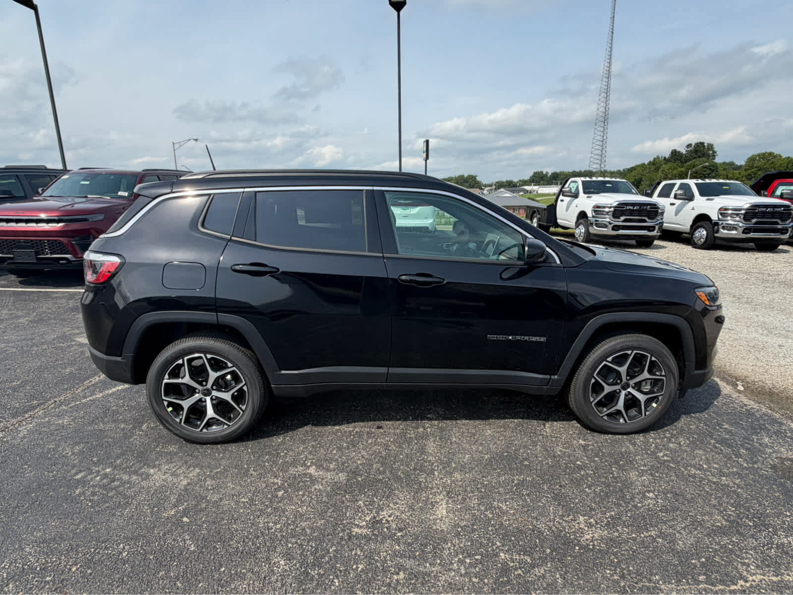 New 2026 Jeep Compass Limited w/ Sun, Sound & Navigation Group AWD/4WD image 5